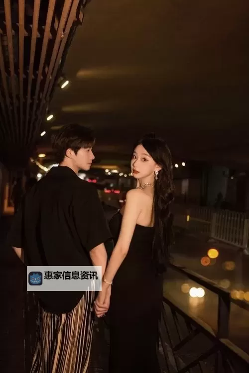 男生和女生在一起差差差视频:甜蜜互动瞬间大公开图1