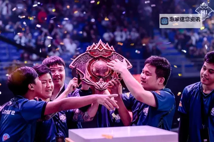 激烈对决!驭剑士PK巅峰战场争锋图1