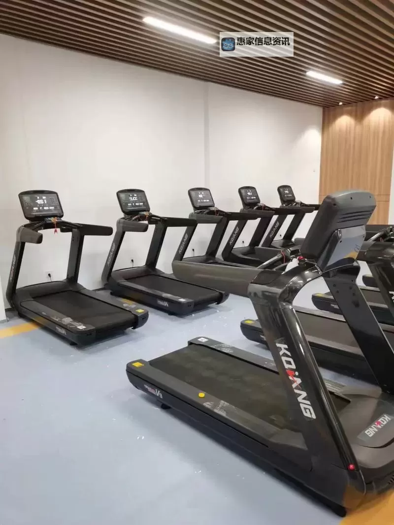 在健身器材上做了起来视频火热上线,燃爆你的健身热情图1