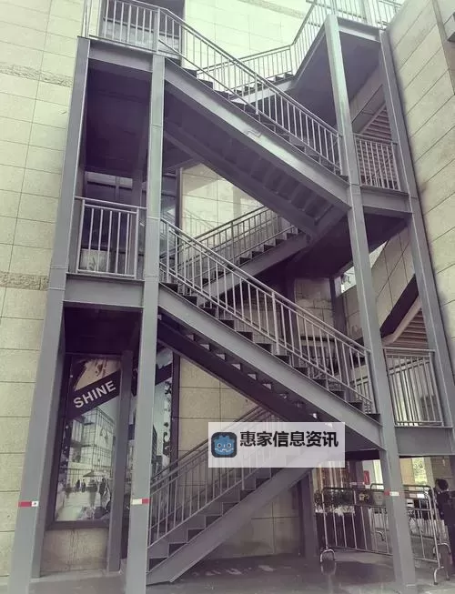 钢楼梯是不燃:安全与设计的完美结合图1