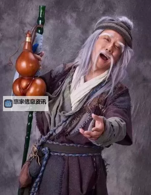 丐帮头上戴布图片：传统服饰与江湖故事的象征图1