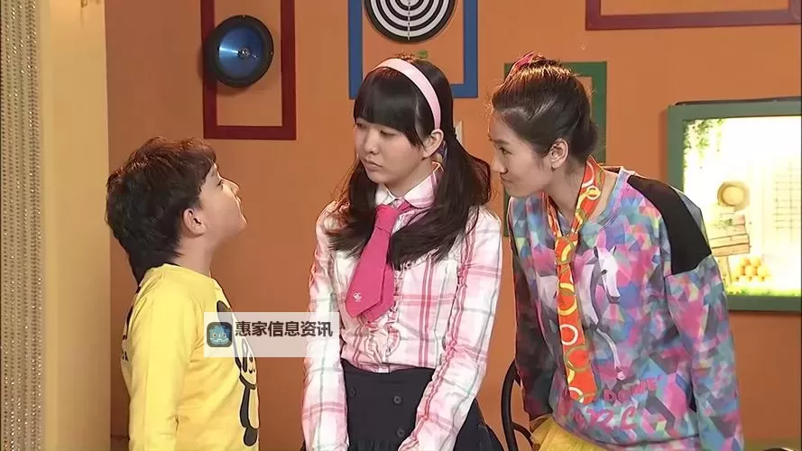 色啦啦色噜噜：童趣中的彩色奇幻之旅图1